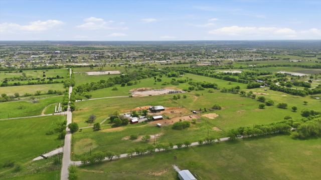 10965 Swafford Road, Justin, TX 76247
