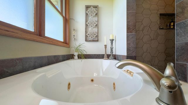 1454 166th Avenue, New Richmond, WI 54017