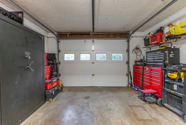 2125 Duffer Lane, Batesville, AR 72501