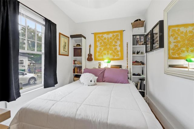 319 W UNIVERSITY AVENUE, Deland, FL 32720