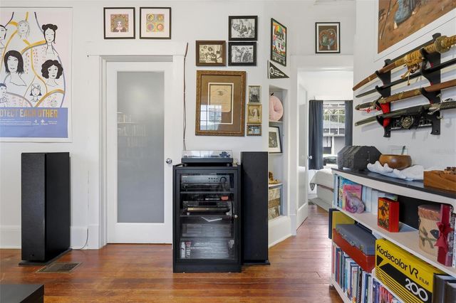 319 W UNIVERSITY AVENUE, Deland, FL 32720