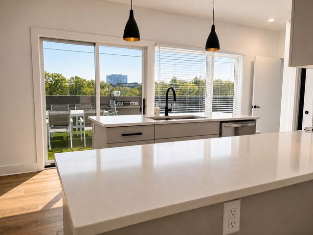 2704 Clifton Ave Apt 404, Nashville, TN 37209