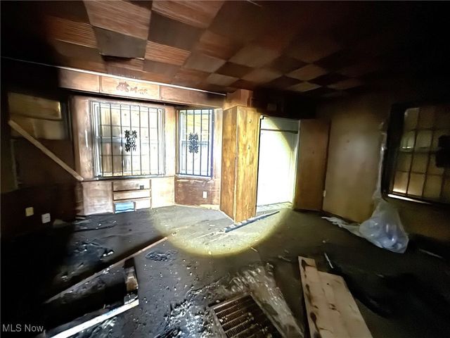 3957 Strandhill Road, Cleveland, OH 44118