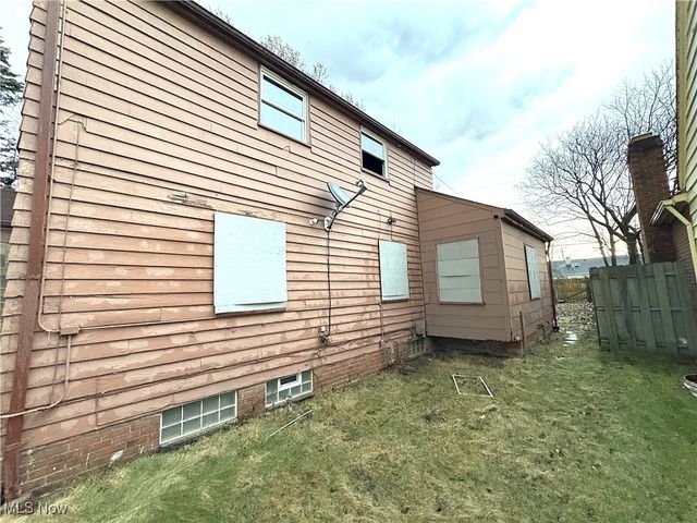 3957 Strandhill Road, Cleveland, OH 44118