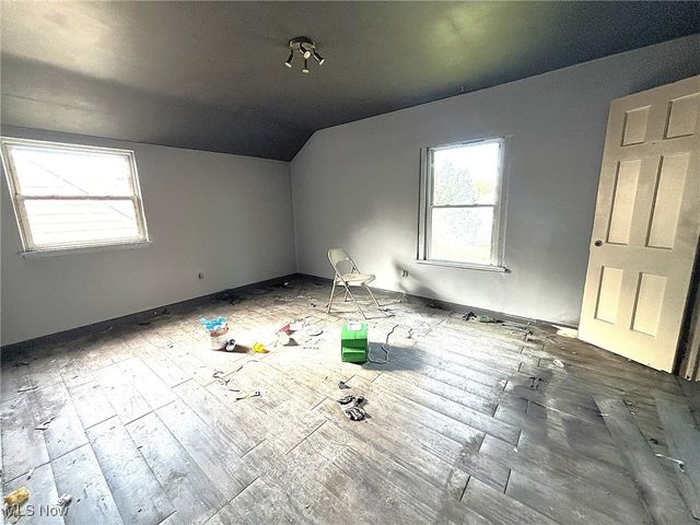 3957 Strandhill Road, Cleveland, OH 44118