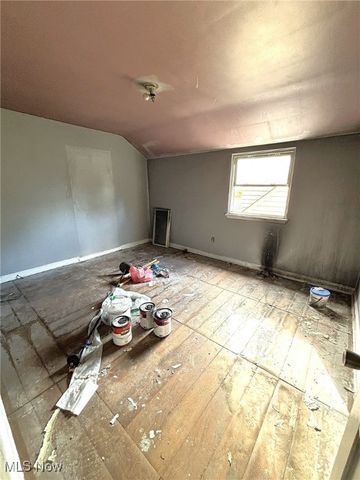 3957 Strandhill Road, Cleveland, OH 44118