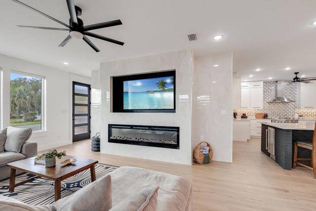 212 George C Wallace Boulevard, Panama City Beach, FL 32413