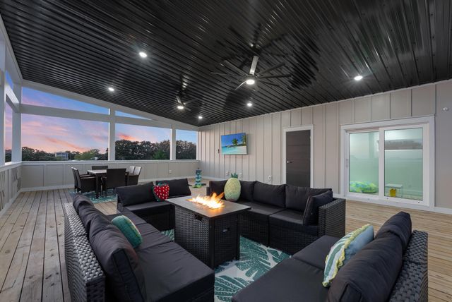 212 George C Wallace Boulevard, Panama City Beach, FL 32413