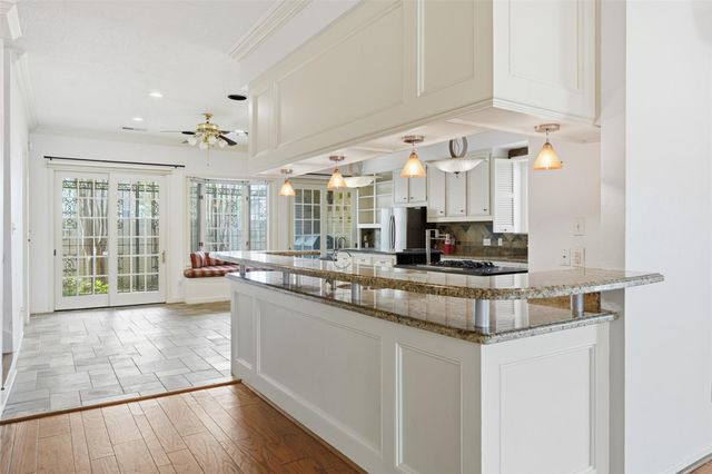 4063 Breakwood Drive, Houston, TX 77025