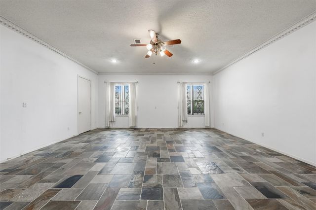 4063 Breakwood Drive, Houston, TX 77025