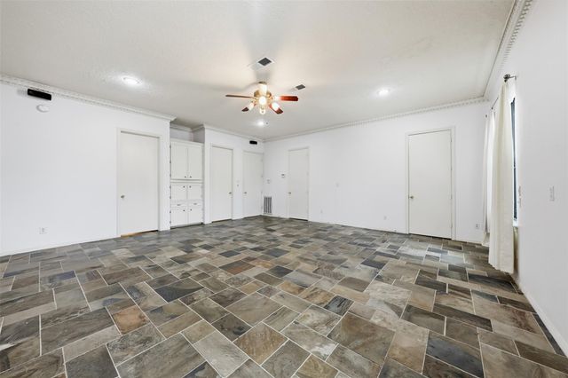 4063 Breakwood Drive, Houston, TX 77025