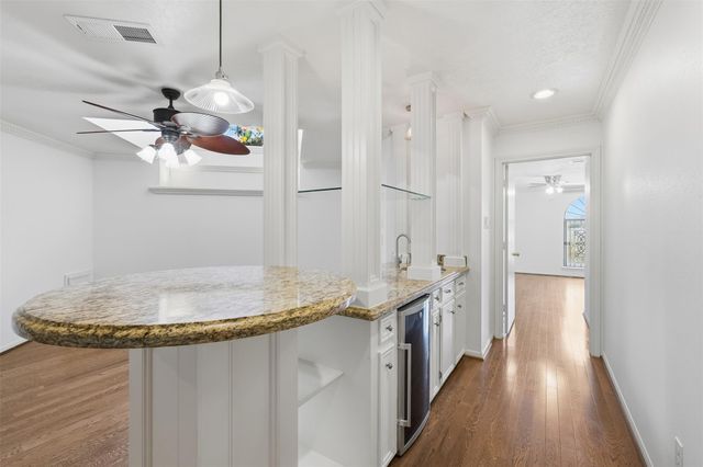 4063 Breakwood Drive, Houston, TX 77025