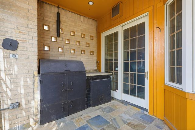 4063 Breakwood Drive, Houston, TX 77025