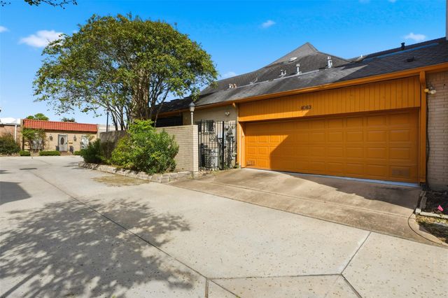 4063 Breakwood Drive, Houston, TX 77025