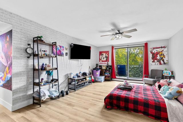 5253 N Lovers Lane ROAD #324, Milwaukee, WI 53225