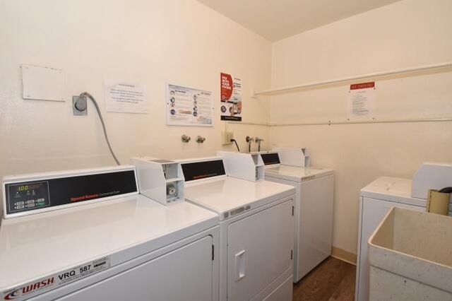 5253 N Lovers Lane ROAD #324, Milwaukee, WI 53225