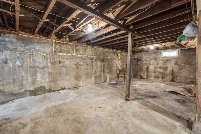 35553 M 43, Waverly Twp, MI 49079