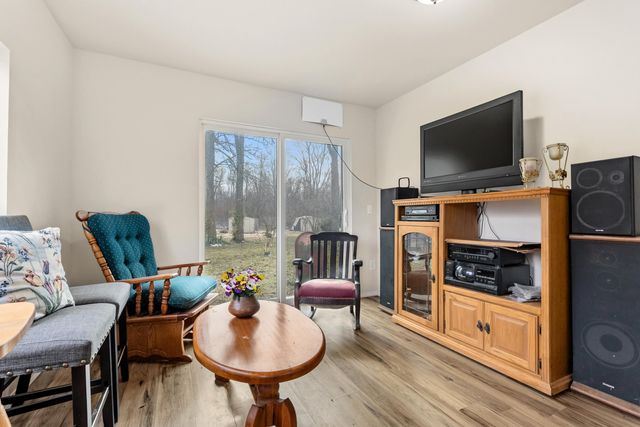 35553 M 43, Waverly Twp, MI 49079