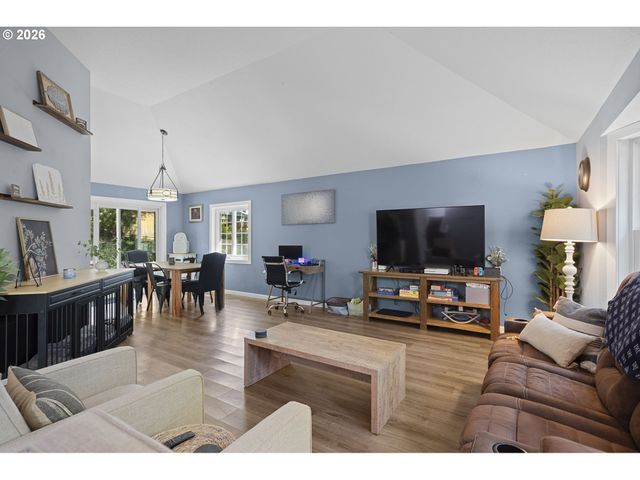8020 Sw GEARHART Dr, Beaverton, OR 97007