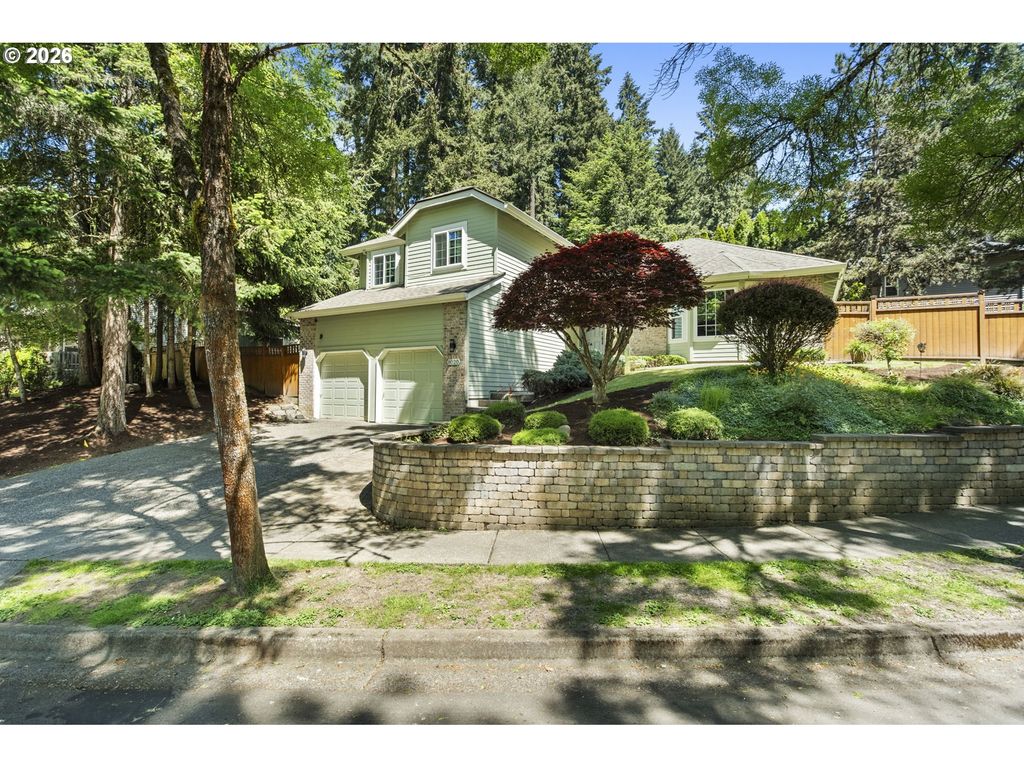 8020 Sw GEARHART Dr, Beaverton, OR 97007