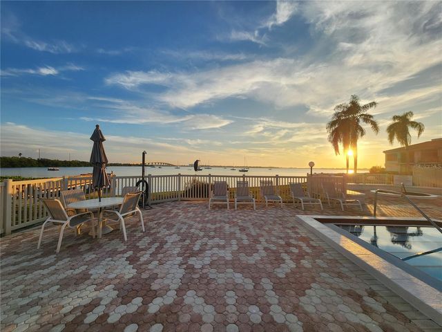 6361 BAHIA DEL MAR BOULEVARD 104, St Petersburg, FL 33715