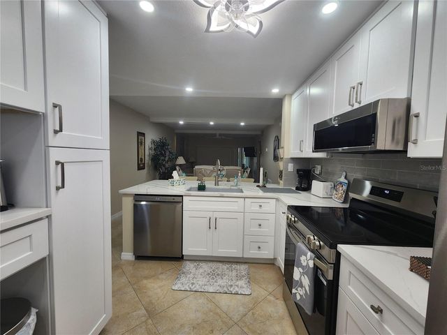 6361 BAHIA DEL MAR BOULEVARD 104, St Petersburg, FL 33715