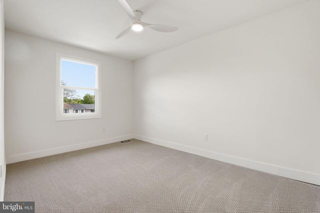 4302 SYCAMORE DR, Hampstead, MD 21074