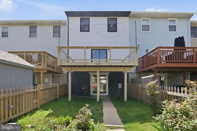 4302 SYCAMORE DR, Hampstead, MD 21074