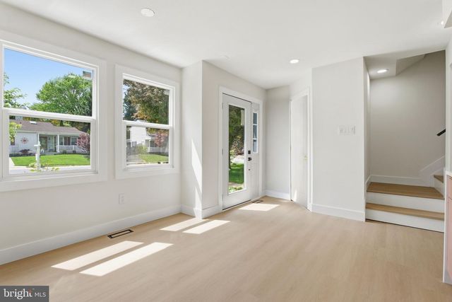 4302 SYCAMORE DR, Hampstead, MD 21074
