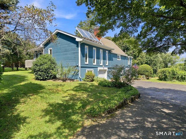 176 Stonehouse Road, Trumbull, CT 06611