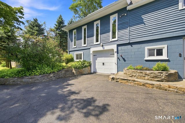 176 Stonehouse Road, Trumbull, CT 06611