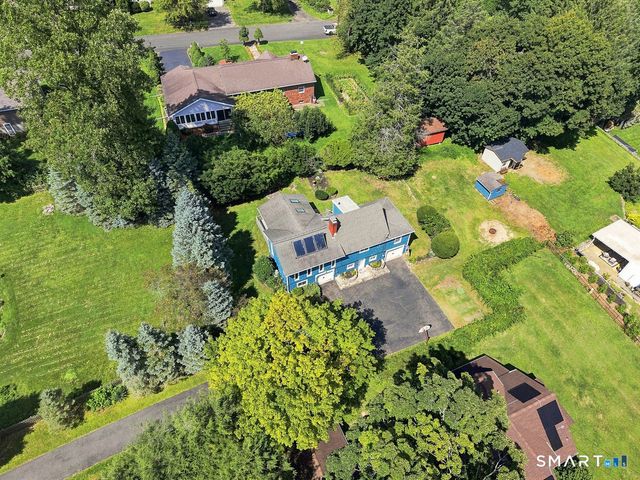 176 Stonehouse Road, Trumbull, CT 06611