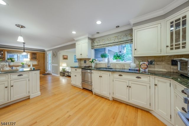 38 Hilltop Ter, Chatham Twp., NJ 07928