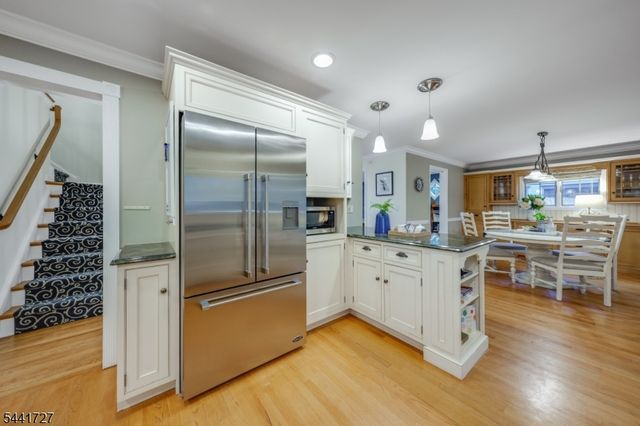 38 Hilltop Ter, Chatham Twp., NJ 07928