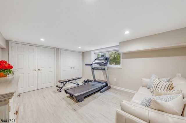 38 Hilltop Ter, Chatham Twp., NJ 07928