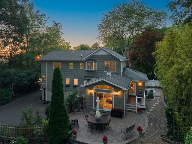 38 Hilltop Ter, Chatham Twp., NJ 07928