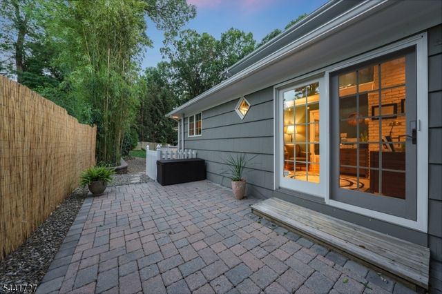 38 Hilltop Ter, Chatham Twp., NJ 07928