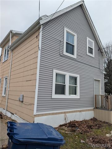 11 Pembina Street, Buffalo, NY 14220
