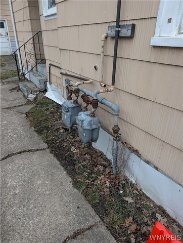 11 Pembina Street, Buffalo, NY 14220