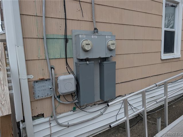 11 Pembina Street, Buffalo, NY 14220