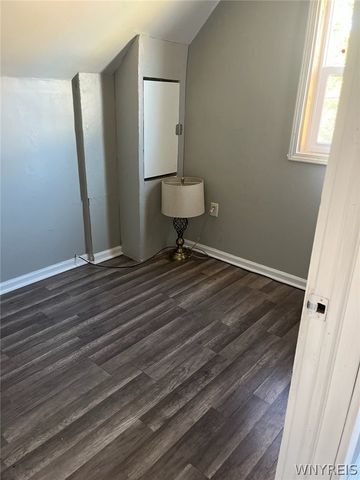 11 Pembina Street, Buffalo, NY 14220