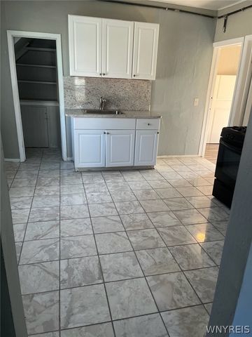 11 Pembina Street, Buffalo, NY 14220