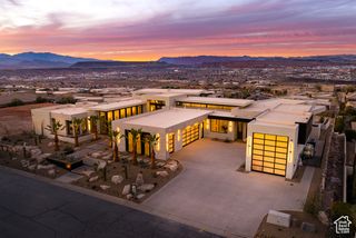 2031 E PINNACLE DR, St. George, UT 84790