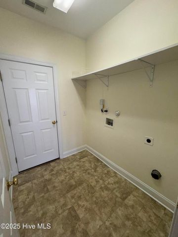 1052 Stonebridge Lane, Leland, NC 28451