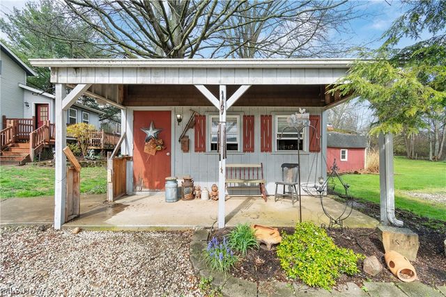 2377 Greensburg Road, North Canton, OH 44720