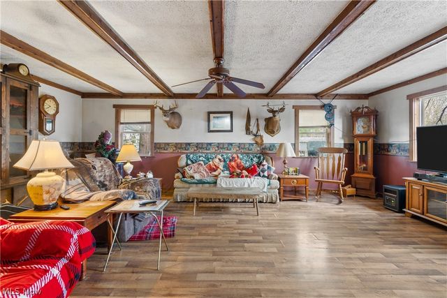 2377 Greensburg Road, North Canton, OH 44720