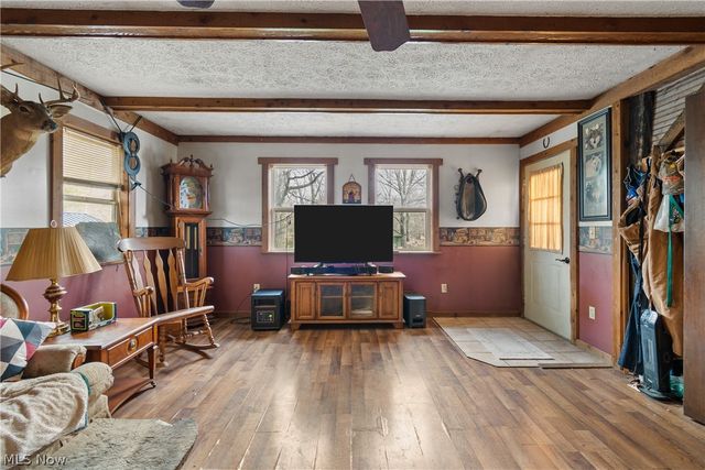 2377 Greensburg Road, North Canton, OH 44720