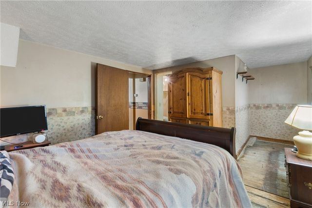 2377 Greensburg Road, North Canton, OH 44720