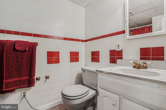 12 GREENBRIAR DR, York, PA 17407