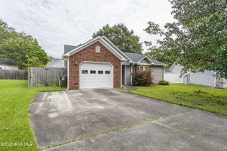 527 Jimmies Creek Drive, New Bern, NC 28562